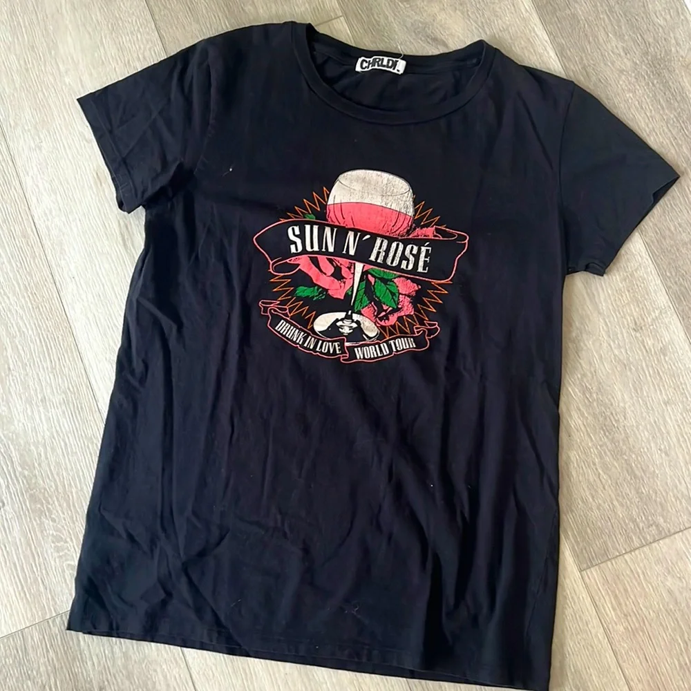 Graphic Tee - Picture 1 of 4